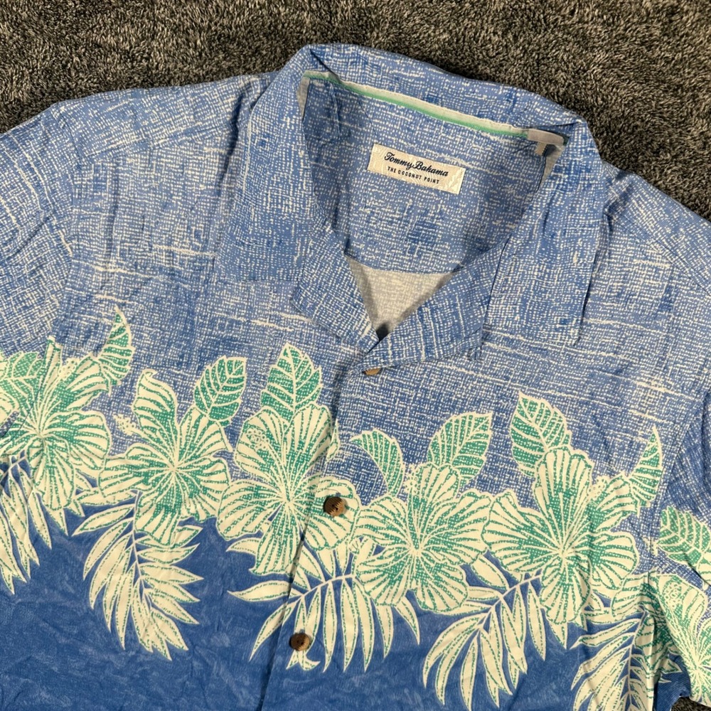 Tommy Bahama Shirt Mens L The Coconut Point Blue Floral IslandZone Aloha Camp